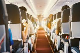 Ab 12 jahre gelten sie für uns als erwachsene und können alleine reisen (andere fluggesellschaften können andere regelungen aufweisen). Tricks Beim Fliegen So Bleibt Der Nachbarsitz Im Flieger Fast Immer Frei Geo