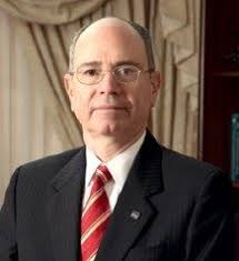 PANAMA'S FUGITIVE BANKING SUPERINTENDENT, ALBERT DIAMOND, CHARGED IN EL  SALVADOR