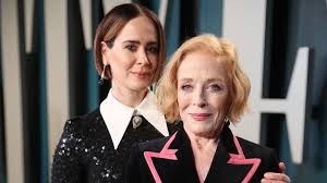 Nicholas hunt/getty images after months of speculation about a possible romance between sarah paulson and holland taylor, paulson confirmed their relationship in a 2016 interview with the new york times, stating, what i can say absolutely is that i am in love, and that person happens to be holland taylor. A Closer Look At Sarah Paulson S Sexuality And Her Relationship With Holland Thenetline