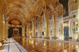 Der weltweit bekannteste kreml ist der moskauer kreml, der heute regierungssitz des staatspräsidenten ist. Kreml In Moskau Russland Franks Travelbox