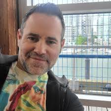 Hi Everyone. I just joined this group earlier this evening. I will go ahead  and introduce myself. As you can see, my name is Trevor Crawford and I am  44 years old.