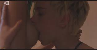 Scenes from Les de lhoquei (Hockey Girls) - Celebs Roulette Tube