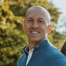 Congrats to Austin and Brian for their exceptional results in Q1! (And Yes,  Austin is that tall 😊)