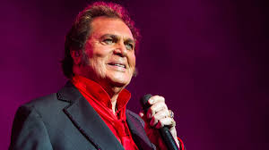 Engelbert Humperdinck wants to see "friendly faces" at wife's funeral - Gold Radio