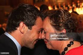 21 Suzanne Ellison Stock Photos, High-Res Pictures, and Images