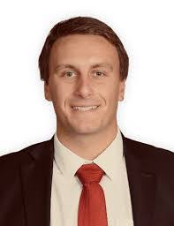 Scott Clausen's Instagram, Twitter & Facebook