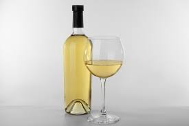 Many sauces, marinades, and recipe bases call for white wine as a key ingredient. 5 Best Cooking Tips For White Wine Recipes Rhythm Of The Home