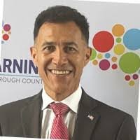 Erick Colindres's Instagram, Twitter & Facebook