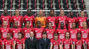 En 2001, toulouse se vio obligado a descender dos divisiones por. Vrnve Njvqaoym