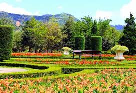  Ada Sembilan Jenis Taman Di Taman Bunga Nusantara Yaitu Taman Bali Taman Jepang Taman Mediterania Taman Perancis Tama Taman Bunga Jenis Taman Taman Jepang