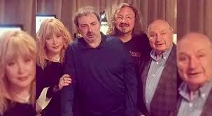 Удар случился около месяца назад, мужчина. Zvezdnyj Hudozhnik Scenograf Boris Krasnov Vpal V Komu Popcake