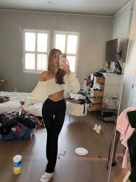 Joelle Addison (joelleaddison)