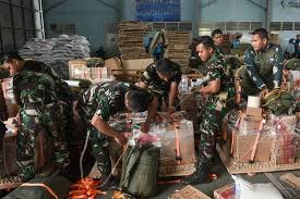 TNI Bantah Kirim Kardus Kosong dalam Helibox Bantuan untuk Korban Bencana  di Sumatera
