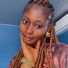 Lui non fuma Lui non beve Lui non fa festa Lui sta a casa Lui non scommette  Dove posso trovarlo??