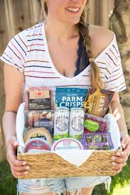 For those staying in, these baskets make for memorable at home dates. Keto Date Night Picnic Ideas Tastes Lovely