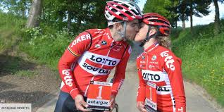 Fille et cousine de coureur cycliste, elle a 6 ans lorsqu'elle intègre son premier club de vélo. Tour De France Marion Rousse Et Tony Gallopin Les Amoureux De La Grande Boucle
