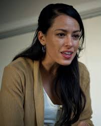 Aurora cocina su venganza 😱💣💥 ¿Se acabará la doble vida de Luis?  #100DiasParaEnamorarnos te espera a las 9PM/8C por Telemundo, ¡Estará  explosiva!