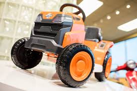 If it doesn't come on after doing this, it most likely means you have a battery that needs recharging. From Zero To 4 Before The End Of The Driveway The New York Times