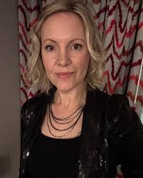 Laurie Eickhoff's Instagram, Twitter & Facebook