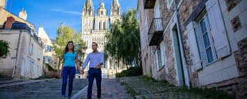 Que vous vouliez découvrir la ville comme un touriste ou de façon plus locale, consultez cette super ressource avant de partir. The Top 10 Heritage Sites In Angers Destination Angers Tourist Office