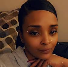 The happiest Viking fan in Minnesota today. She's having too much fun in  her purple car to care about a loss 🤷‍♂️😂