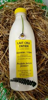 Achetez votre lait en ligne en direct des meilleurs éleveurs ou artisans de france. Lait Cru Entier Ferme De L Aiguillonniere Vente Directe Producteur Sable Sur Sarthe 72300