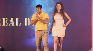 Olympic medallist sushil kumar, arrested in a murder case, had a video of the incident recorded to terrorise the wrestling circuit in the city, the police said on sunday. Olympian Sushil Kumar Walking The Ramp Playo