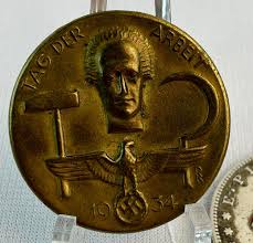 So scheiterte 1919 der versuch der weimarer nationalversammlung, den 1. Lot Vintage Original 1934 Ww2 German Tag Der Arbeit Labor Day Brass Tinnie Badge
