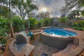 See more ideas about in ground pools, above ground pool decks, pool decks. Pool And Sunken Kitchen Kolonialstil Pools Tampa Von Landscape Fusion Houzz