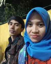 Holly Ely Khan (@almiraely) • Instagram photos and videos