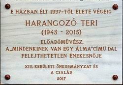 A táncdalfesztiválok sztárja ma lenne 73 éves. Harangozo Teri Wikipedia