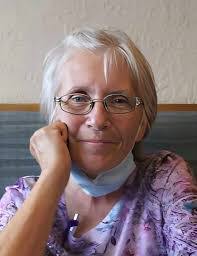 Mary Barna's Instagram, Twitter & Facebook