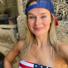 Amber Harden's Instagram, Twitter & Facebook