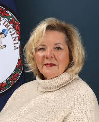 Lisa Walbert's Instagram, Twitter & Facebook