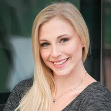 Laura Bechtold's Instagram, Twitter & Facebook