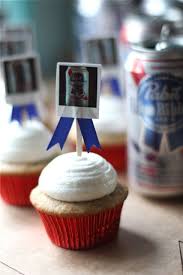 The Scootabaker The One The Only Pabst Blue Ribbon Cupcake Pabst Blue Ribbon Beer Cupcakes Pabst Blue Ribbon Beer