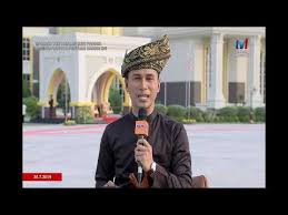 Istiadat pertabalan agong tanpa teks tenang tidak gugup. Siaran Langsung Istiadat Pertabalan Seri Paduka Baginda Yang Di Pertuan Agong Xvi 30 Julai 2019 Youtube