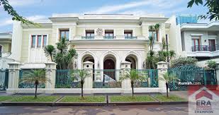 Tidak perlu membutuhkan banyak ornamen, tetapi masih diberikan sentuhan natural berupa ornamen kayu pada satu sisi. Rumah Dijual Mega Kuningan 1000 Meter Super Mewah Dengan British Interior Dijual Cepat Jalan Denpasar I Mega Kuningan Jakarta Selatan Dki Jakarta 7 Kamar Tidur 2500 M Rumah Dijual Oleh Edy Widjaja