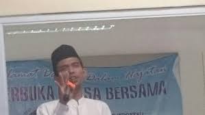 Kehidupan ke tiga, lanjutnya, adalah kehidupan nabi idris dan nabi isa. Ini Cucu Cicit Nabi Muhammad Saw Yang Masih Hidup Menurut Ustadz Abdul Somad Riau1 Com