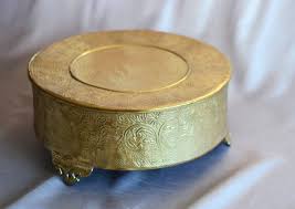 Gold cake stands are great for weddings or any occasion where you want that atmosphere of opulence. 14 Inch Gold Cake Stand