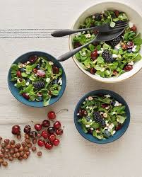Salade Mache Cerises Et Chevre Pour 4 Personnes Recettes Elle A Table Recette Idee Salade Salade Recettes Minceur