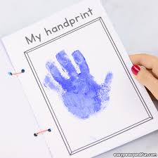 Very simple exercise that involves the students reading a text about a person and filling out a profile using the info in the text. All About Me Printable Book Templates Easy Peasy And Fun