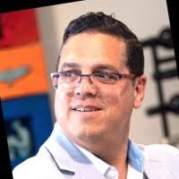 600+ "Delfín" profiles