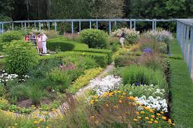 Die gärten der welt bieten euch ein vielfältiges angebot an themengärten aus aller welt und verschiedenen familienaktivitäten. Karl Foerster Garten Buro Christian Meyer