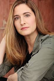 Kelly Mcneil's Instagram, Twitter & Facebook