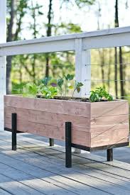 32 Diy Paletten Und Holz Pflanzer Box Ideen Fur Ihren Garten Pflanzer Paletten Haus Dekoration Diy Wood Planters Diy Wood Planter Box Custom Planters