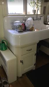 Probably Wouldn T Find This Sink Practical In The Modern Kitchen But I Love The Sturdy Look Of It Kitchen Sink Design Farmhouse Sink Kitchen Antique Kitchen