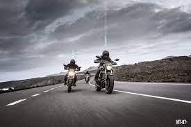 Pin By Ana Janevska On Oui Oui Yamaha Man Bike Bike Helmet