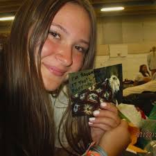 Abby Dove (@abbycdove) • Instagram photos and videos