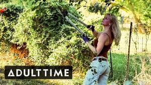 激情 作弊 家庭主妇 操她的男人 - 她的 警笛 第一视角 让你 感受 无限刺激